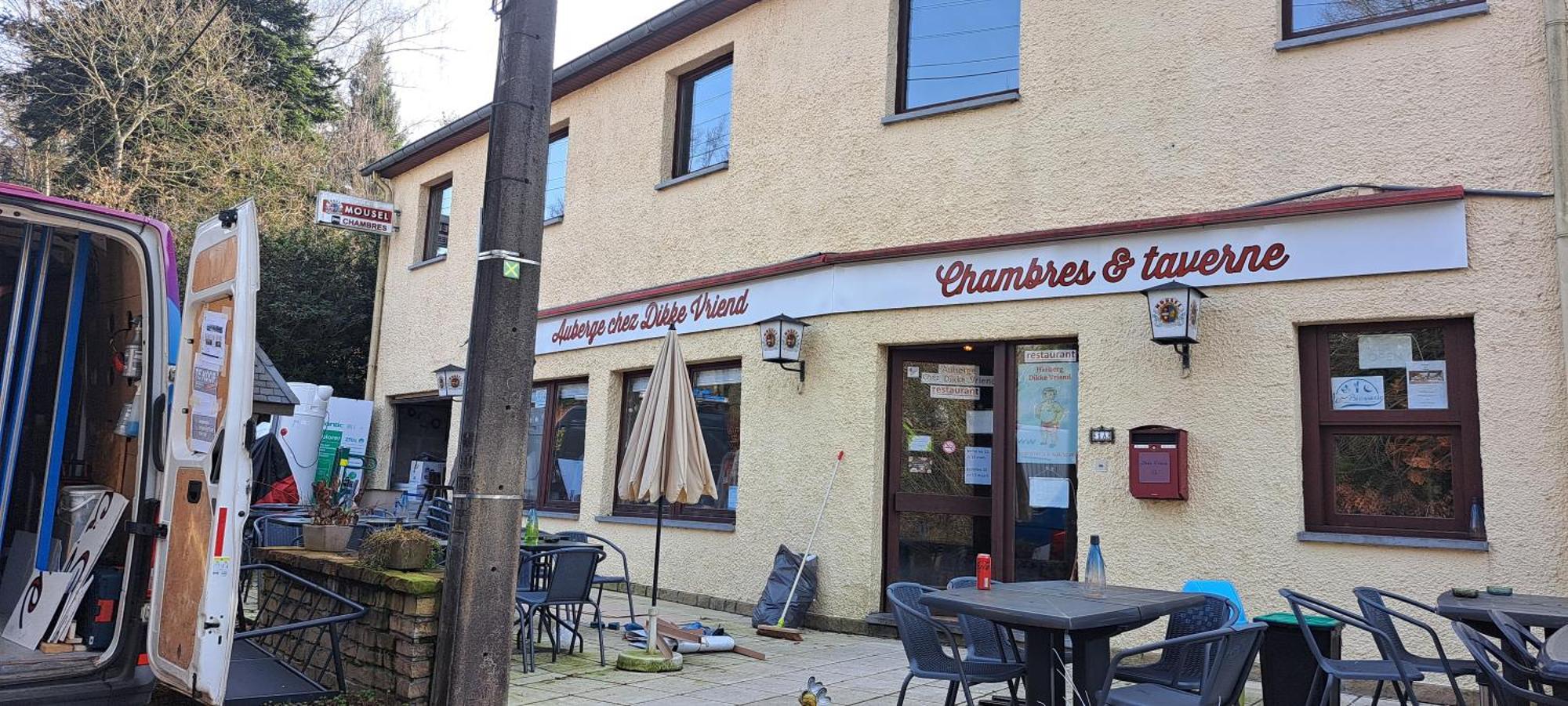 Dikke Vriend , Herberg & Taverne Chiny Exterior photo